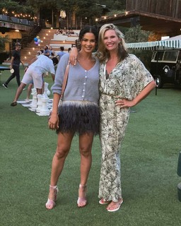 Natasha Henstridge feet photo thumbnail