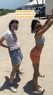 Camila Mendes feet photo thumbnail
