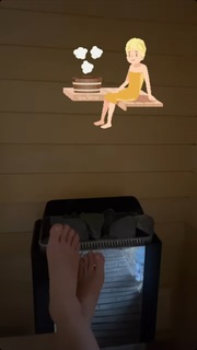Karolina Kowalkiewicz feet photo thumbnail