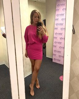 Kendra Wilkinson feet photo thumbnail