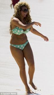 Jesy Nelson feet photo 2