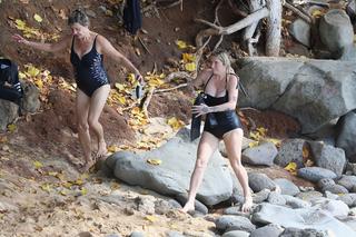 Kesha feet photo thumbnail