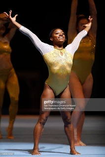 Simone Biles feet photo thumbnail