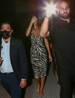 Kendall Jenner feet photo thumbnail