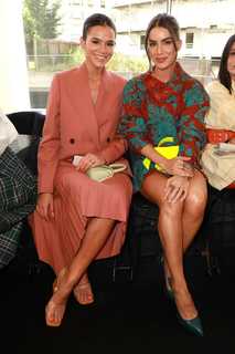 Bruna Marquezine feet photo thumbnail