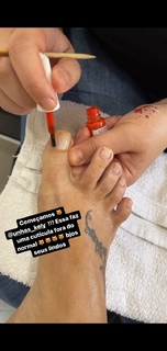 Karin Klemp feet photo thumbnail