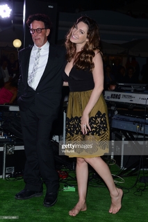 Kelly Brook feet photo thumbnail