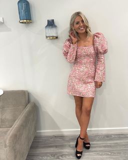 Mollie King feet photo thumbnail
