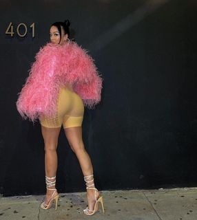Draya Michele feet photo thumbnail