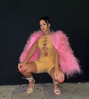 Draya Michele feet photo thumbnail