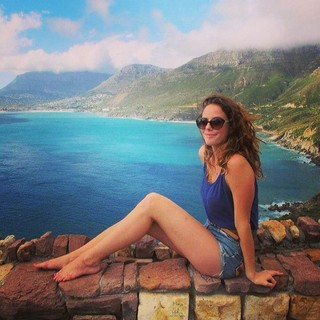 Kaya Scodelario feet photo thumbnail