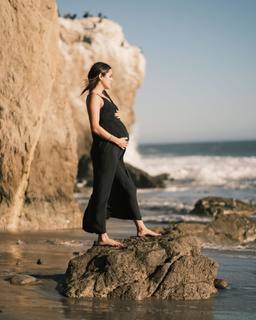 Erin Lim feet photo thumbnail