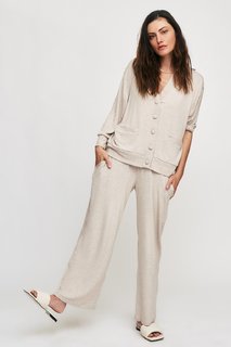 Phoebe Tonkin feet photo thumbnail