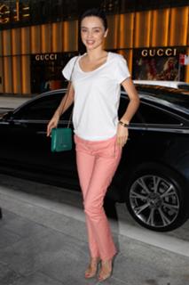Miranda Kerr feet photo thumbnail