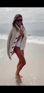 Kelly Bensimon feet photo thumbnail