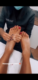Giorgia Crivello feet photo thumbnail