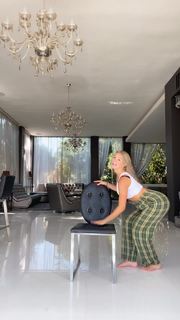 Katie Sigmond feet photo thumbnail