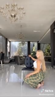 Katie Sigmond feet photo thumbnail