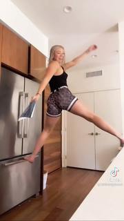 Katie Sigmond feet photo thumbnail