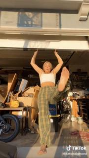Katie Sigmond feet photo thumbnail