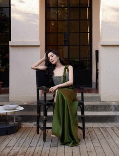 Mi Yang feet photo thumbnail