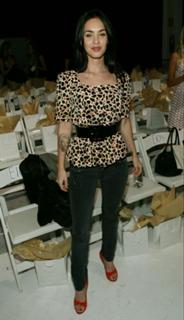Megan Fox feet photo thumbnail