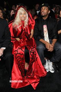 Nicki Minaj feet photo thumbnail
