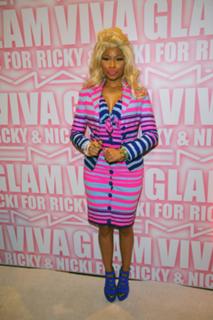 Nicki Minaj feet photo thumbnail