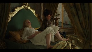 Elle Fanning feet photo thumbnail