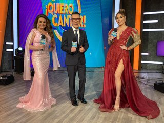 Cynthia Rodríguez feet photo thumbnail