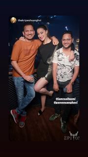 Raai Laxmi feet photo thumbnail