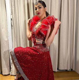 Raai Laxmi feet photo thumbnail