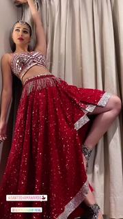 Raai Laxmi feet photo thumbnail