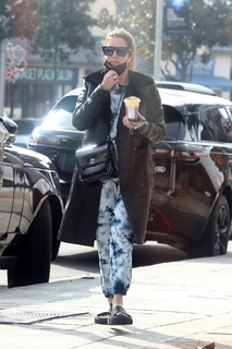Ashley Benson feet photo thumbnail