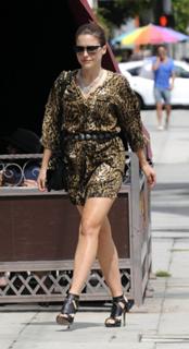 Sophia Bush feet photo thumbnail