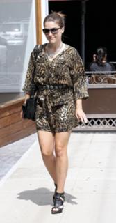 Sophia Bush feet photo thumbnail