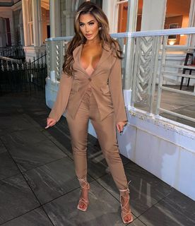 Chloe Ferry feet photo thumbnail