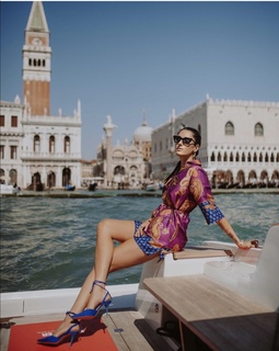 Valentina Vignali feet photo thumbnail