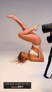 Katie Sigmond feet photo thumbnail