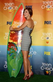 Sophia Bush feet photo thumbnail