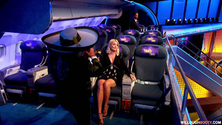 Holly Willoughby feet photo thumbnail