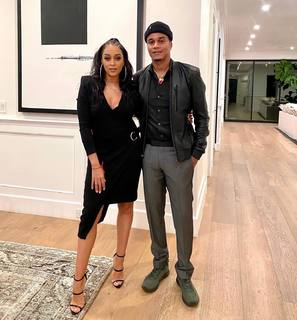 Tia Mowry feet photo thumbnail