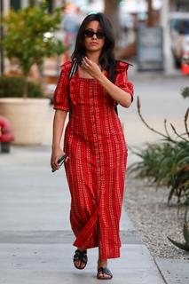 Camila Cabello feet photo thumbnail