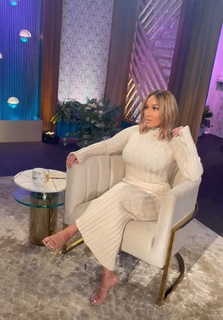 Adrienne Houghton feet photo thumbnail