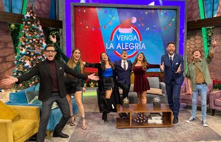 Cynthia Rodríguez feet photo thumbnail
