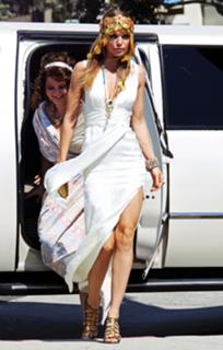 AnnaLynne McCord feet photo thumbnail