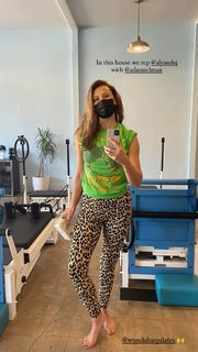 Aly Michalka feet photo thumbnail