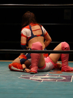 Kanako Urai feet photo thumbnail