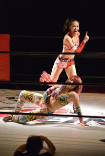 Kanako Urai feet photo thumbnail