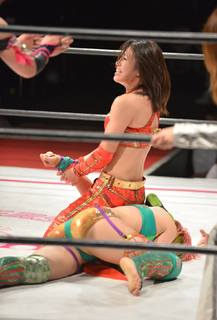 Kanako Urai feet photo thumbnail